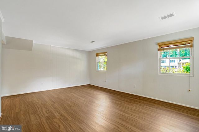 8236 GOVERNORS CT, Alexandria, VA 22308