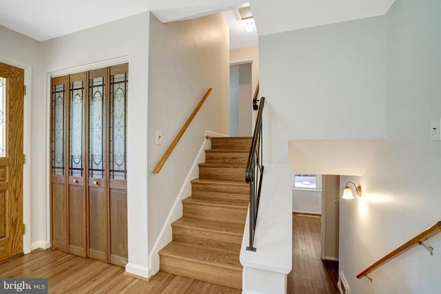 8236 GOVERNORS CT, Alexandria, VA 22308