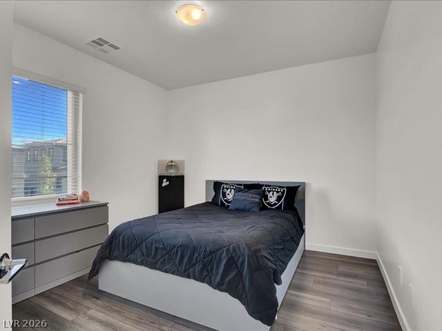 12340 Harbor Isle Avenue, Las Vegas, NV 89138