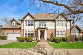 995 Oak Street, Winnetka, IL 60093