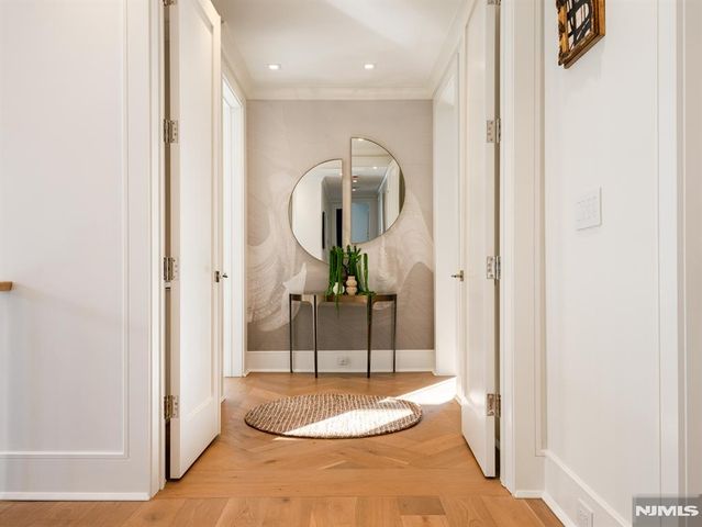 16-18 Paris Avenue 9, Rockleigh, NJ 07647