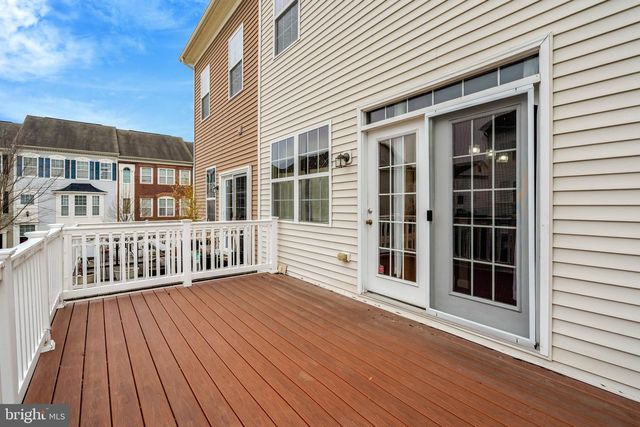 4302 POTOMAC HIGHLANDS CIR, Triangle, VA 22172