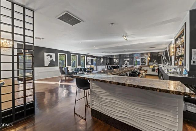 281 W Main Street, Ventura, CA 93001