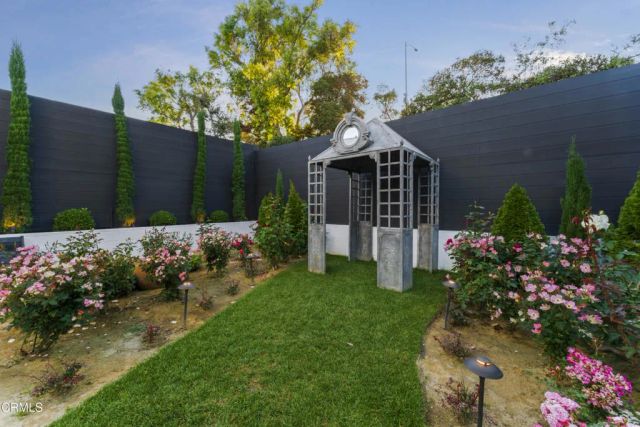 281 W Main Street, Ventura, CA 93001