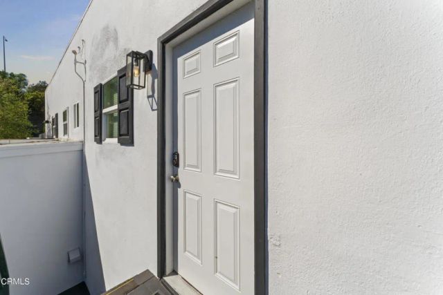 281 W Main Street, Ventura, CA 93001