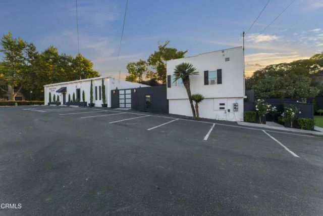 281 W Main Street, Ventura, CA 93001