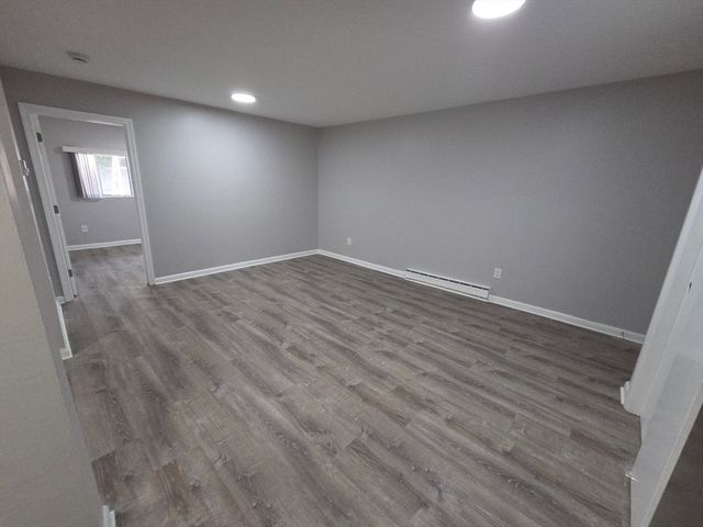 760 Cummins Highway 6, Boston, MA 02126