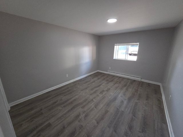 760 Cummins Highway 6, Boston, MA 02126