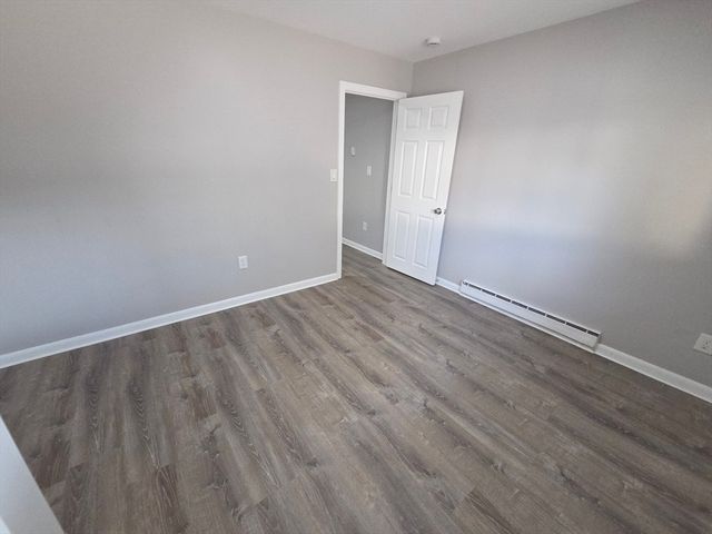 760 Cummins Highway 6, Boston, MA 02126