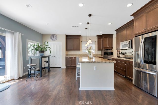 16872 Royal Pines Lane, Canyon Country, CA 91387