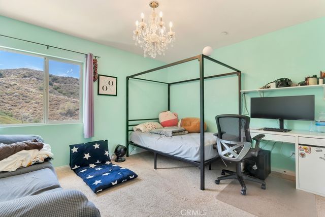 16872 Royal Pines Lane, Canyon Country, CA 91387