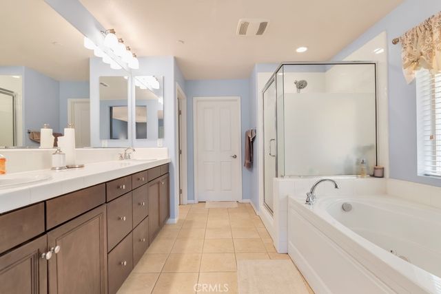 16872 Royal Pines Lane, Canyon Country, CA 91387
