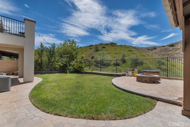 16872 Royal Pines Lane, Canyon Country, CA 91387