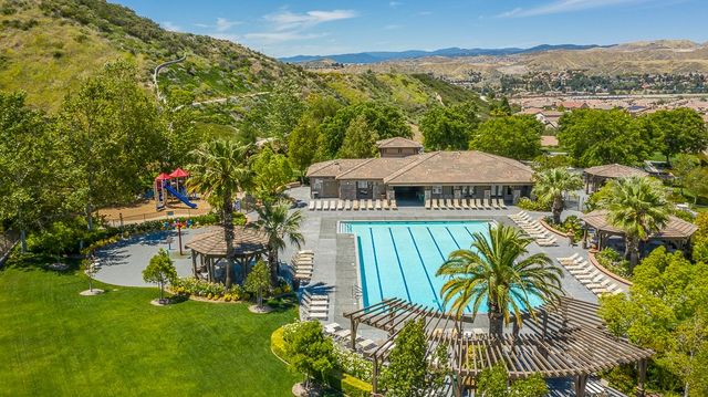 16872 Royal Pines Lane, Canyon Country, CA 91387