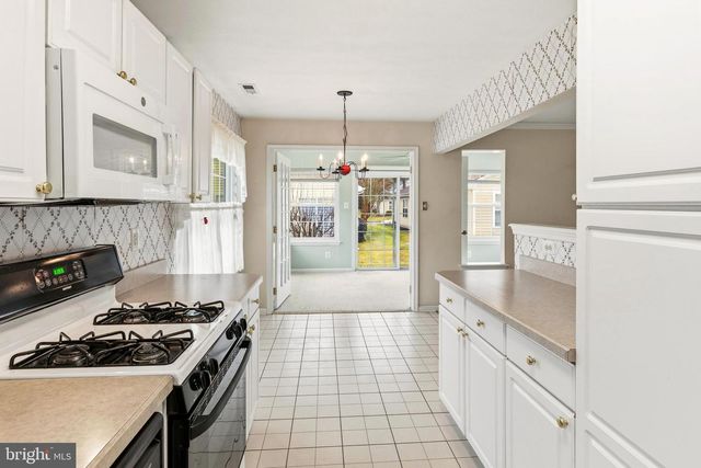 36 GRANDVIEW PL, Sewell, NJ 08080