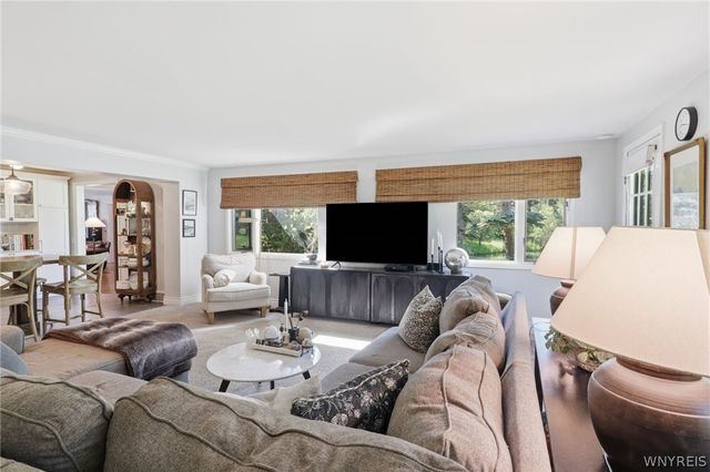 620 North Forest Road, Amherst, NY 14221