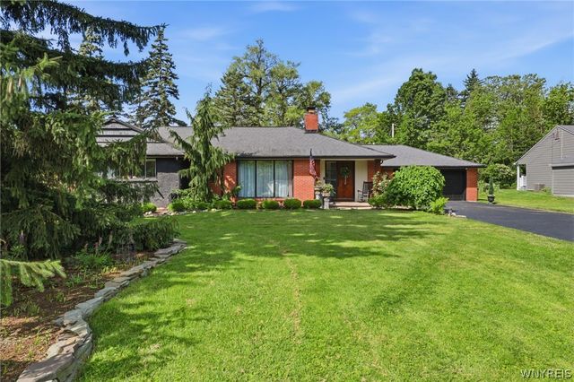 620 North Forest Road, Amherst, NY 14221