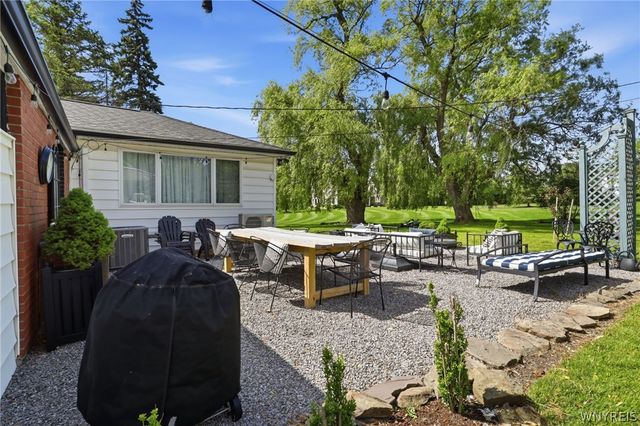 620 North Forest Road, Amherst, NY 14221