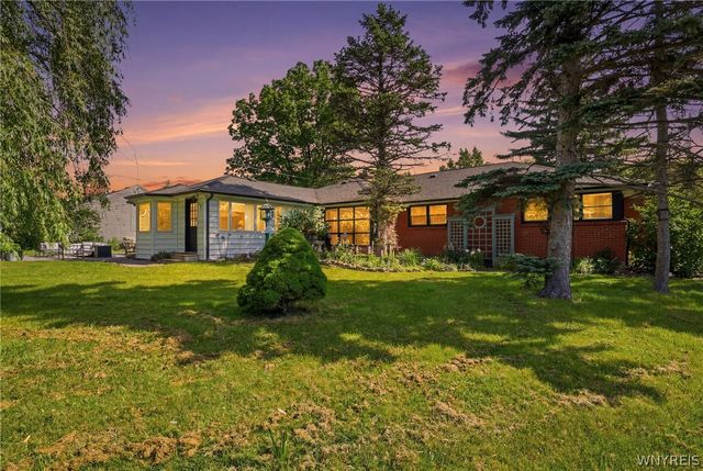 620 North Forest Road, Amherst, NY 14221