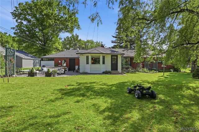 620 North Forest Road, Amherst, NY 14221