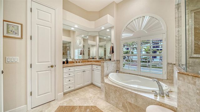 657 HALYARD LANE, Longboat Key, FL 34228