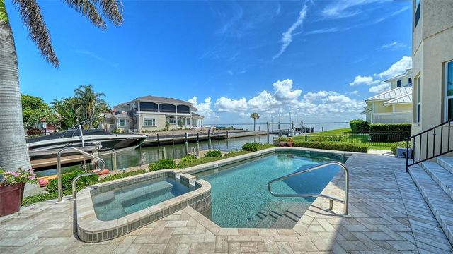657 HALYARD LANE, Longboat Key, FL 34228