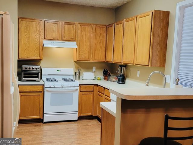 6904 Silver Bend Place, Austell, GA 30168