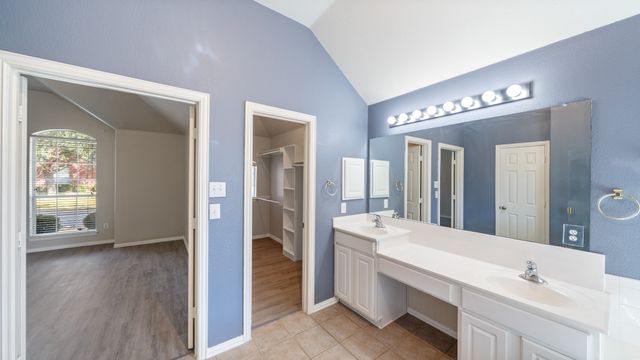 8014 Wilmington Drive, Rowlett, TX 75089