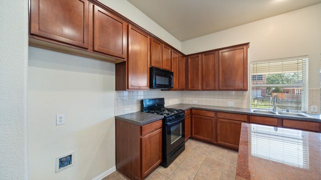 8014 Wilmington Drive, Rowlett, TX 75089