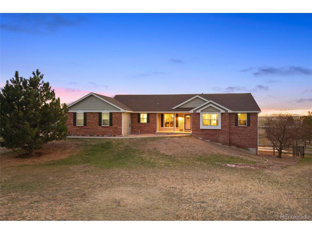 7150 Sunset Ave, Elizabeth, CO 80107
