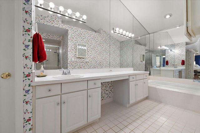 1941 Boulder Drive, Ann Arbor, MI 48104