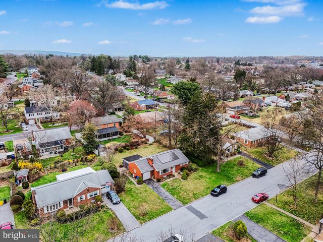 3606 BONNYVIEW RD, Harrisburg, PA 17109