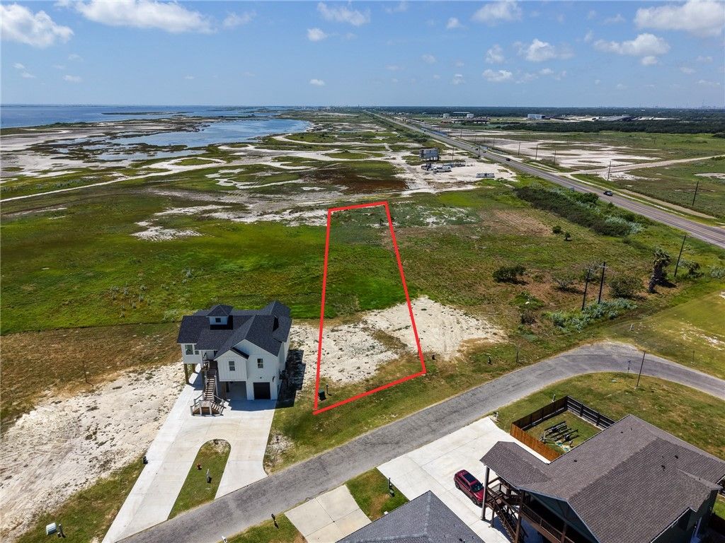 105 Port Saint Claire, Aransas Pass, TX 78336 — exterior