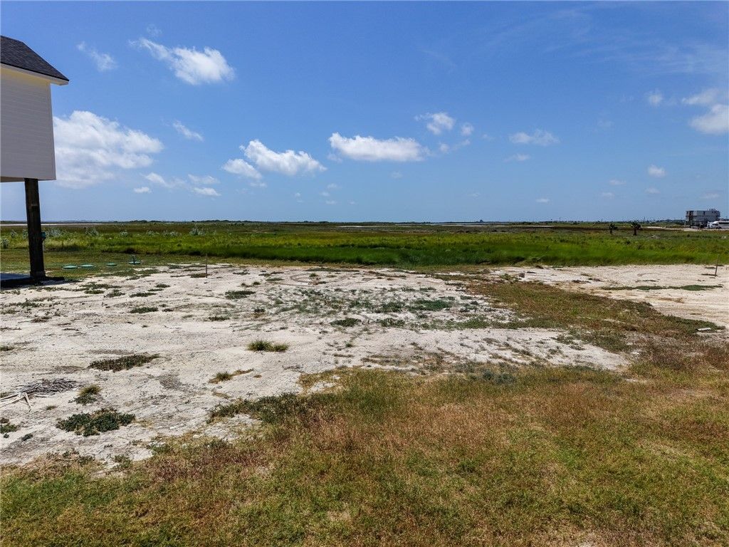 105 Port Saint Claire, Aransas Pass, TX 78336 — photo 3