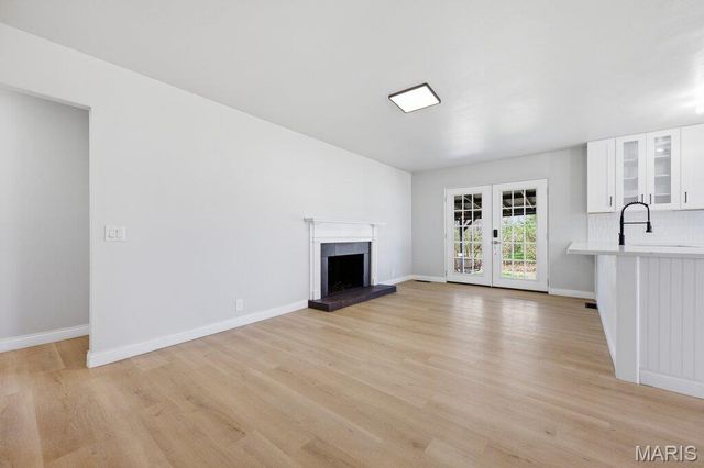 3025 Chadwick Drive, Florissant, MO 63033