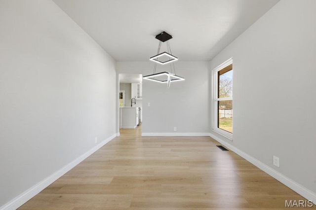 3025 Chadwick Drive, Florissant, MO 63033