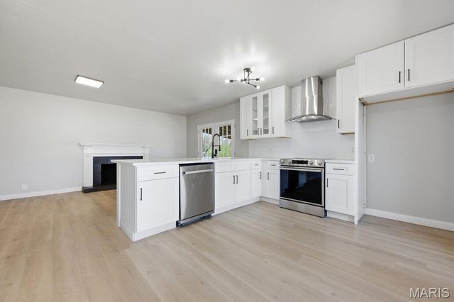 3025 Chadwick Drive, Florissant, MO 63033