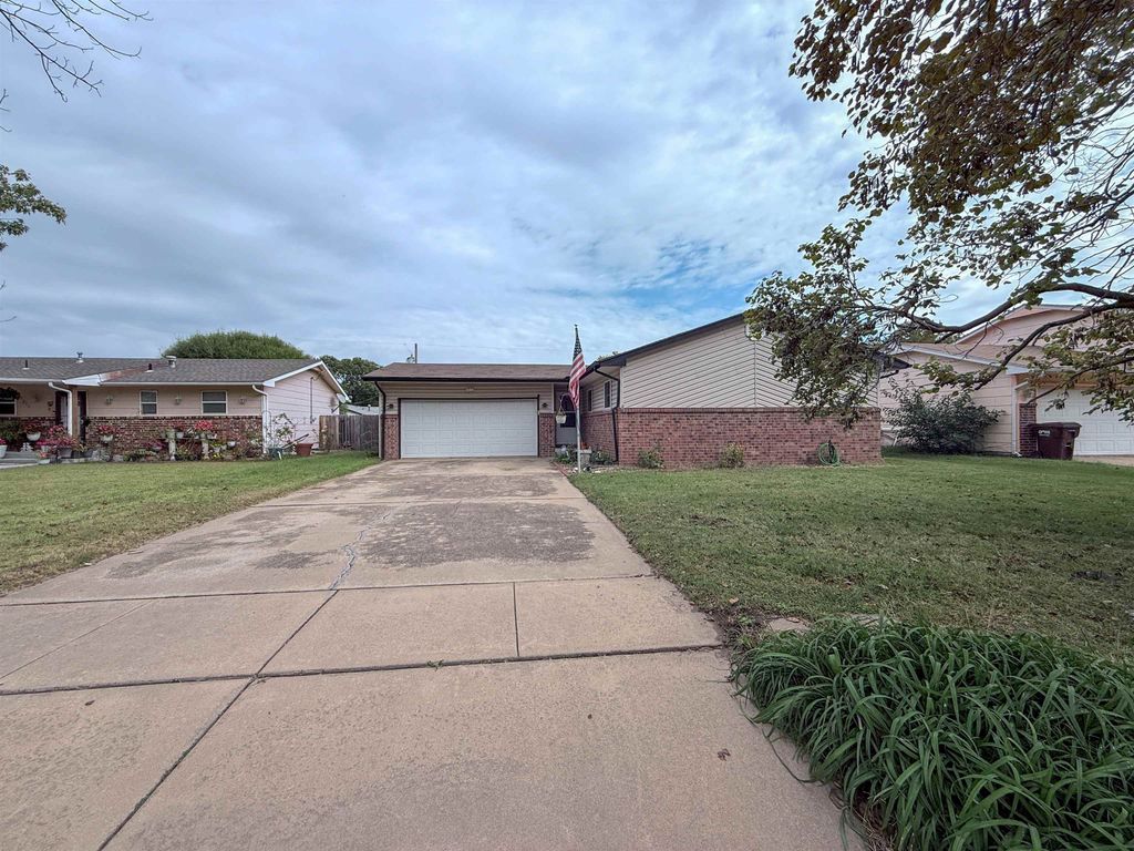 3238 S Mccomas, Wichita, KS 67217