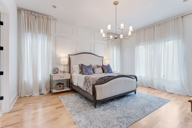 3733 Estes Rd, Nashville, TN 37215