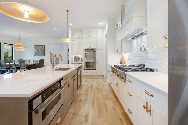 3733 Estes Rd, Nashville, TN 37215