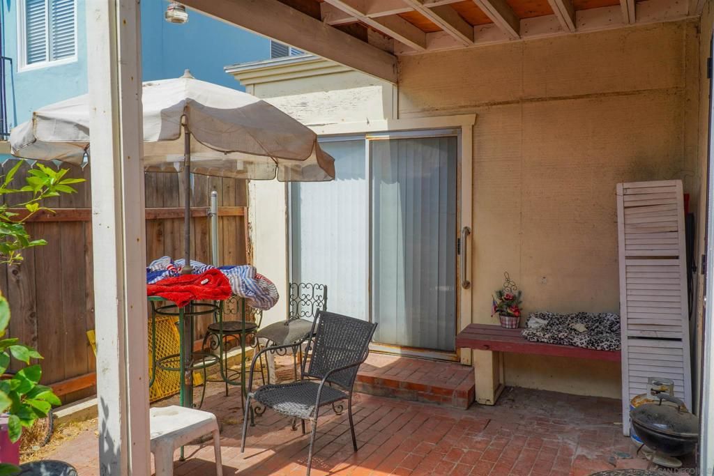 Image 15 of property listing at 2114 Abbott St., San Diego, CA 92107