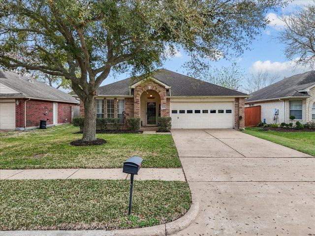 9210 Barton Court, La Porte, TX 77571