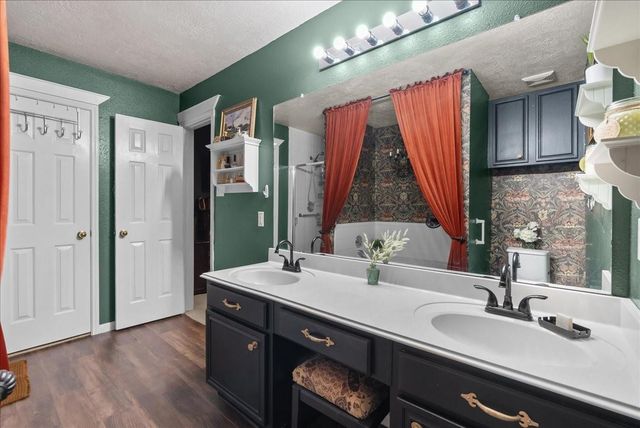 9210 Barton Court, La Porte, TX 77571