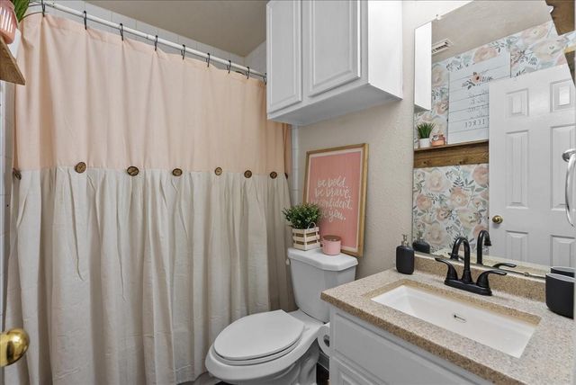 9210 Barton Court, La Porte, TX 77571