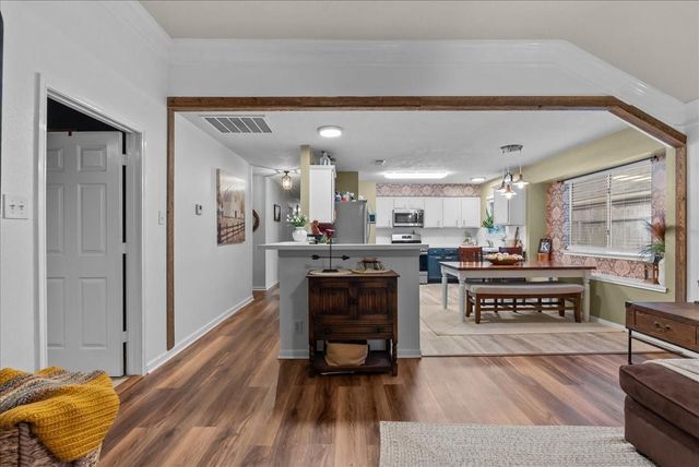 9210 Barton Court, La Porte, TX 77571