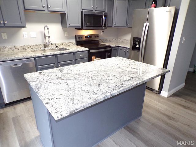 38 Saddleback Ridge Drive, Winfield, MO 63389