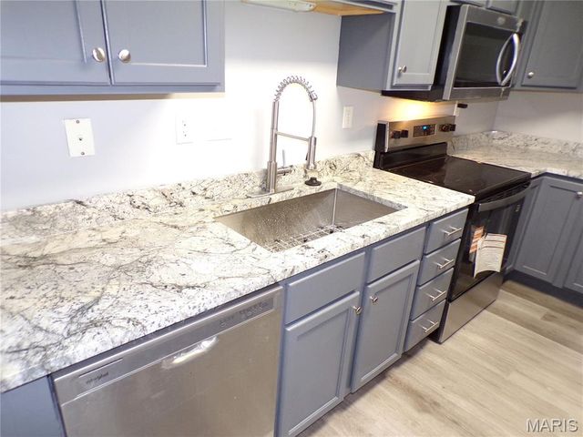 38 Saddleback Ridge Drive, Winfield, MO 63389