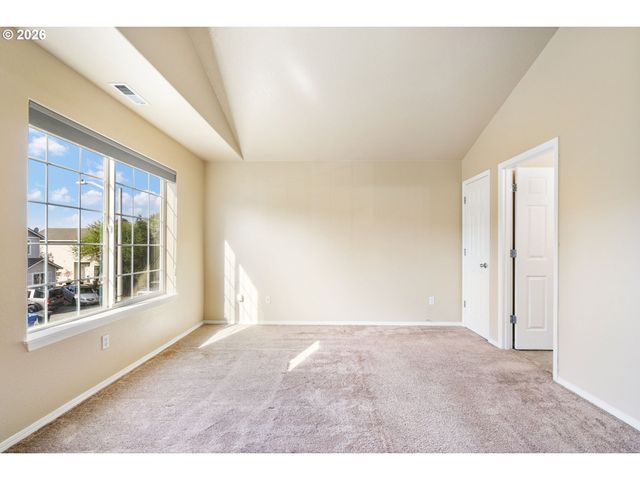 6014 Ne 33RD Cir, Vancouver, WA 98661