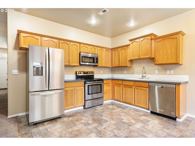 6014 Ne 33RD Cir, Vancouver, WA 98661