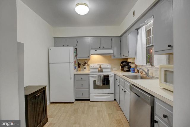 708 CUMBERLAND AVE, Chambersburg, PA 17201